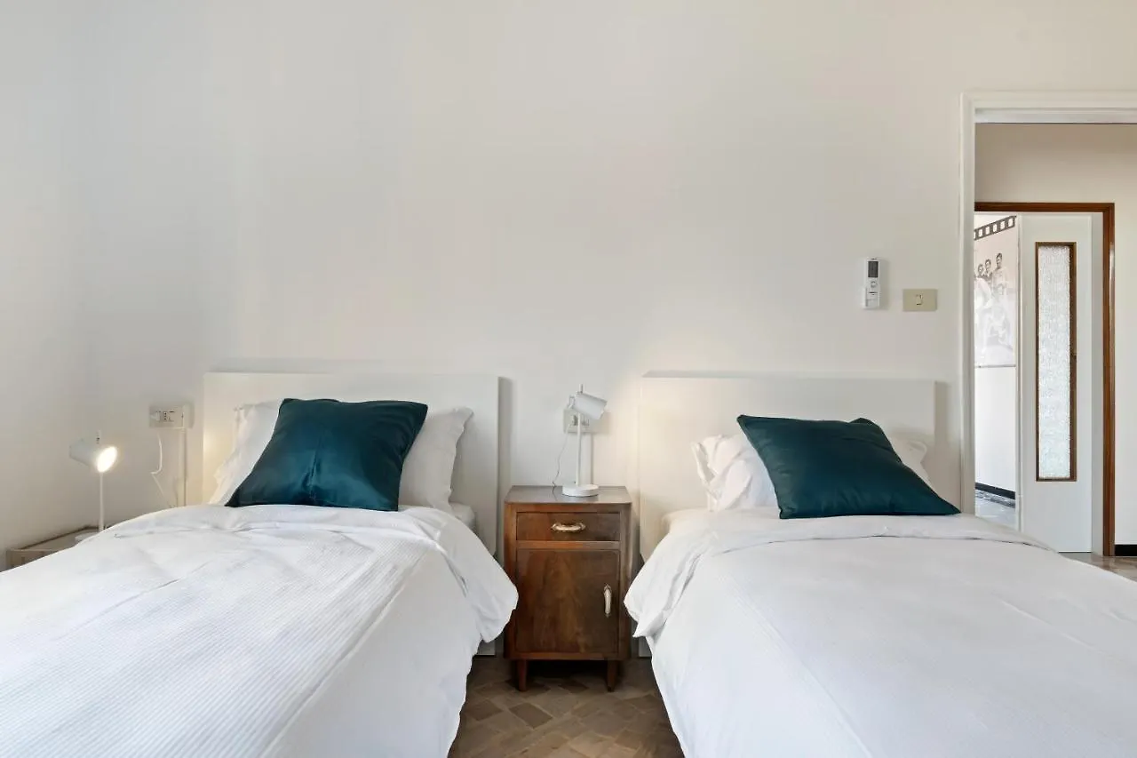 San Donato Bologna Fiere Apartment إيطاليا